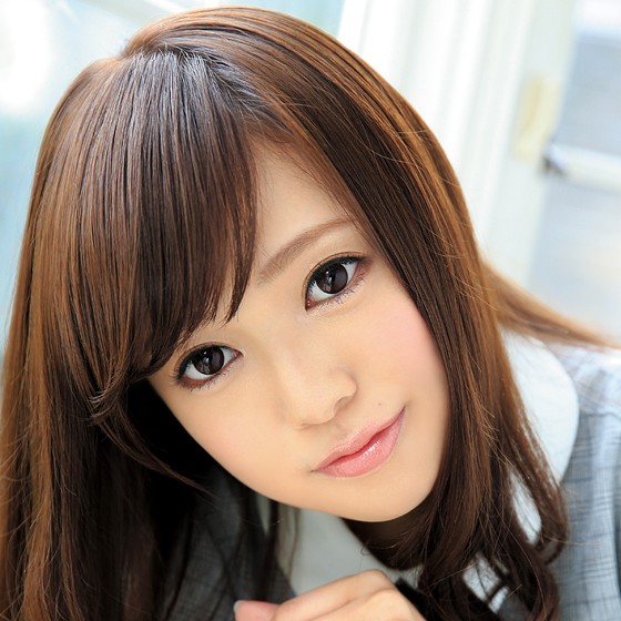 白川麻衣