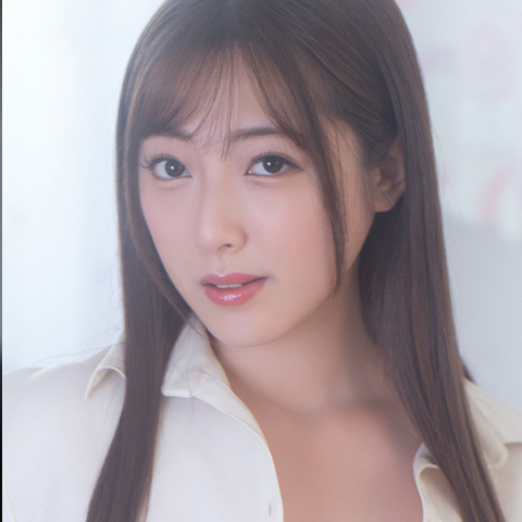 君塚ひなた