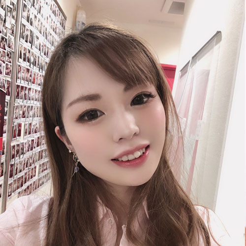 秋名柚杏