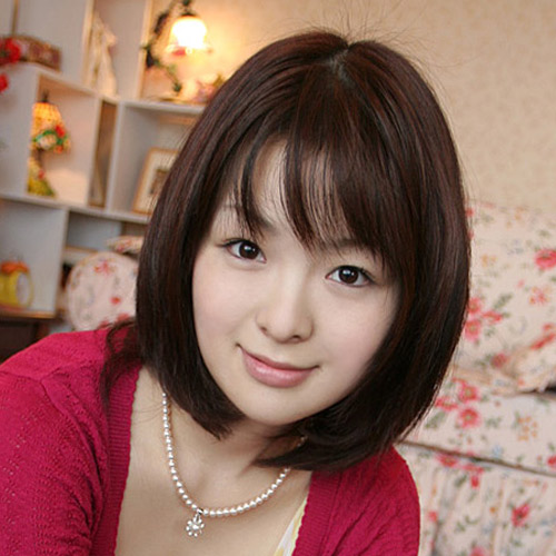 愛里ひな