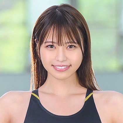 堤セリナ