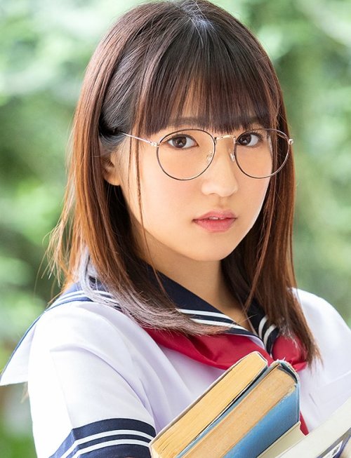 河奈亜依